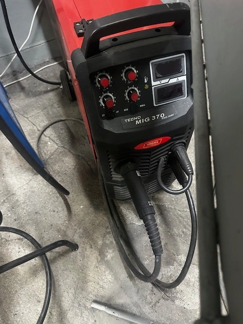 Emergency structural steel welding for a commercial building project in Boca Raton